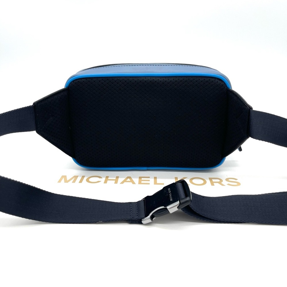 Michael Kors Cooper Double Zip Signature Belt Bag - Picture 6 of 11